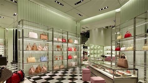 negozio prada padova